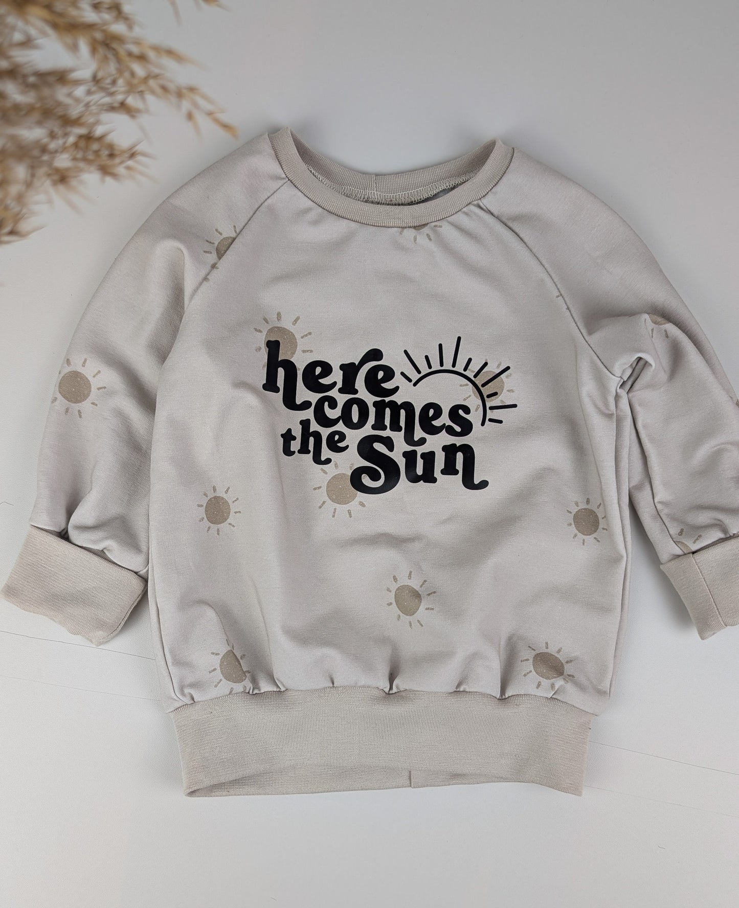 Sofortkauf – Sweater here comes the sun  | Größe 86/92
