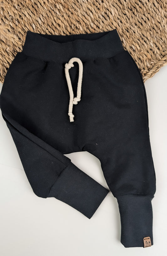 Sofortkauf – Mitwachsende Hose Schwarz | Größe 74