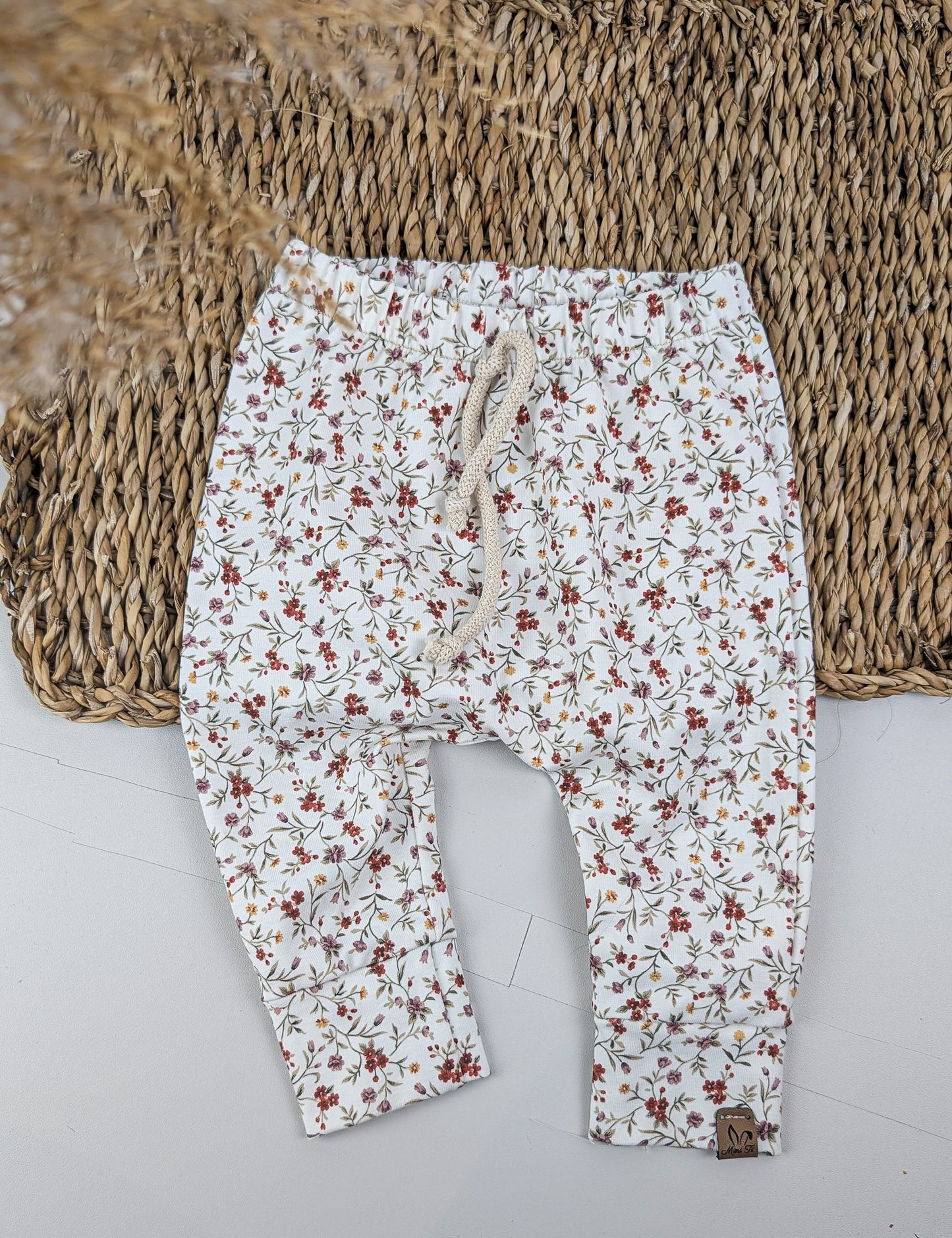 Sofortkauf – Hose Blumen | Größe 68